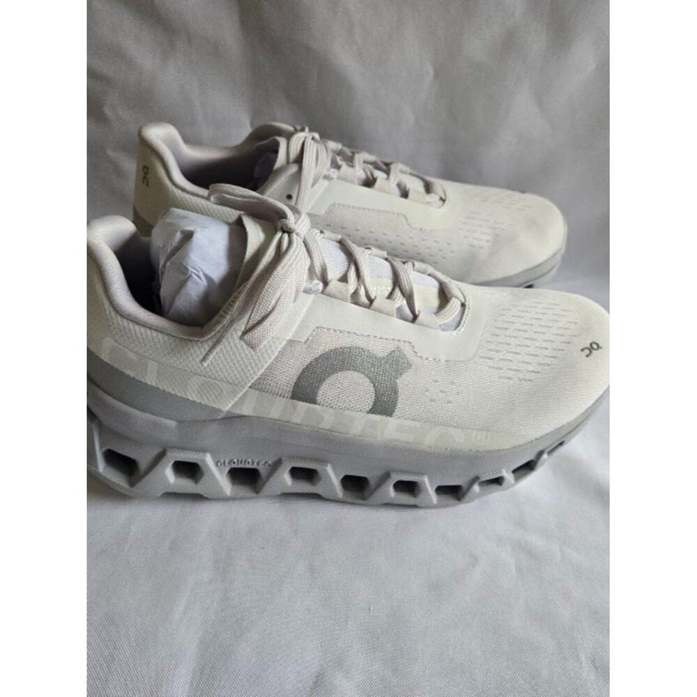 On Cloudmonster Mens Running Shoe Sneakers - White Glacier - Mens size 7 M NEW